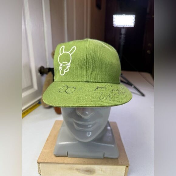 KidRobot Dunny Hat *RARE* 100% Authentic 7 1/8 AUTOGRAPHED - Picture 1 of 13